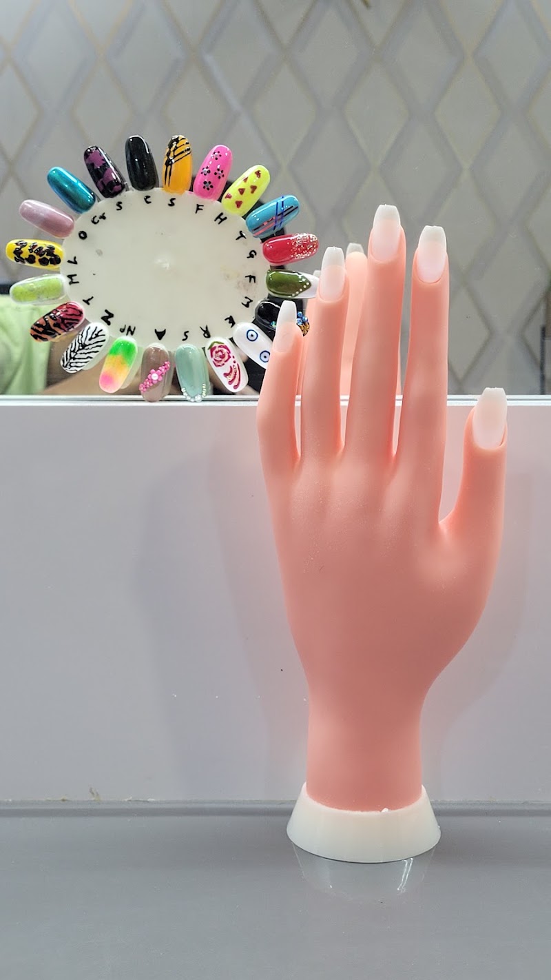 Petal Glow Makeup And Nail Studio Manish Nagar, make-up artist in Besa Pipla, India, photo 2 of 10